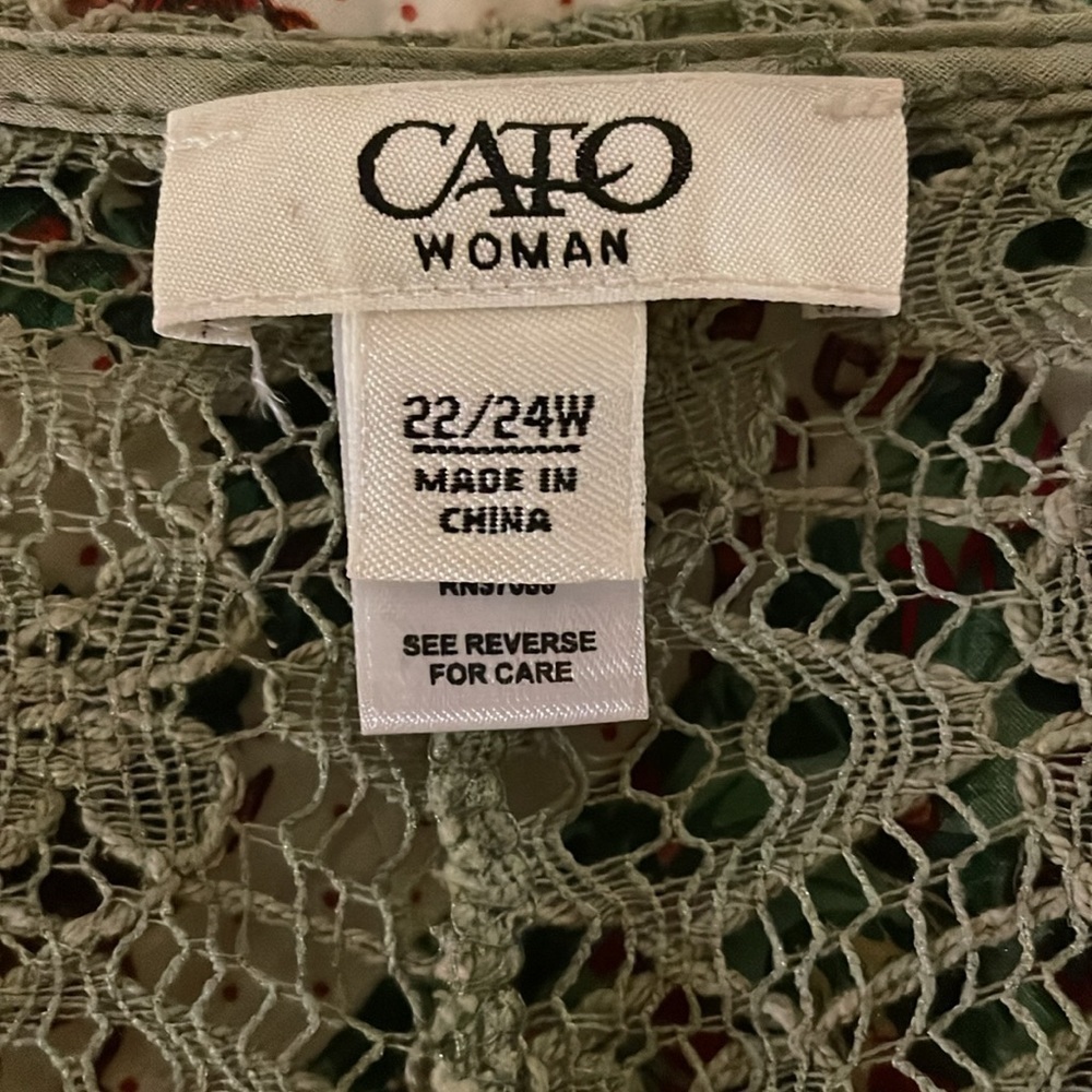 Cato crocheted top size 22/24W​ - Picture 3 of 3